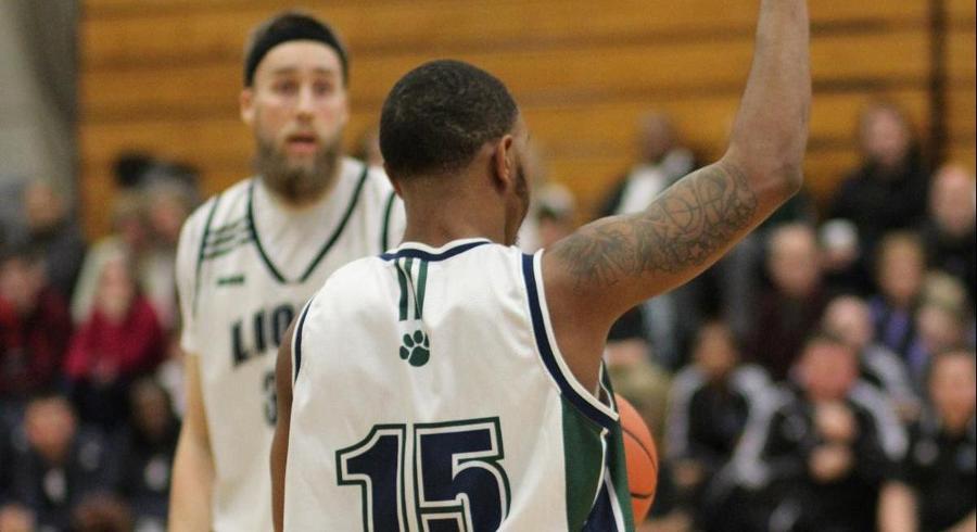 Lambton Men Hold Off Surging Royals 95-89